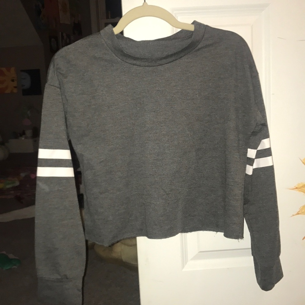 Grey cropped sweater